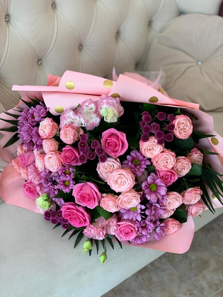 Букет цветов из: Хризантемы, Розы и Лизиантусы в Дальнем Константиново