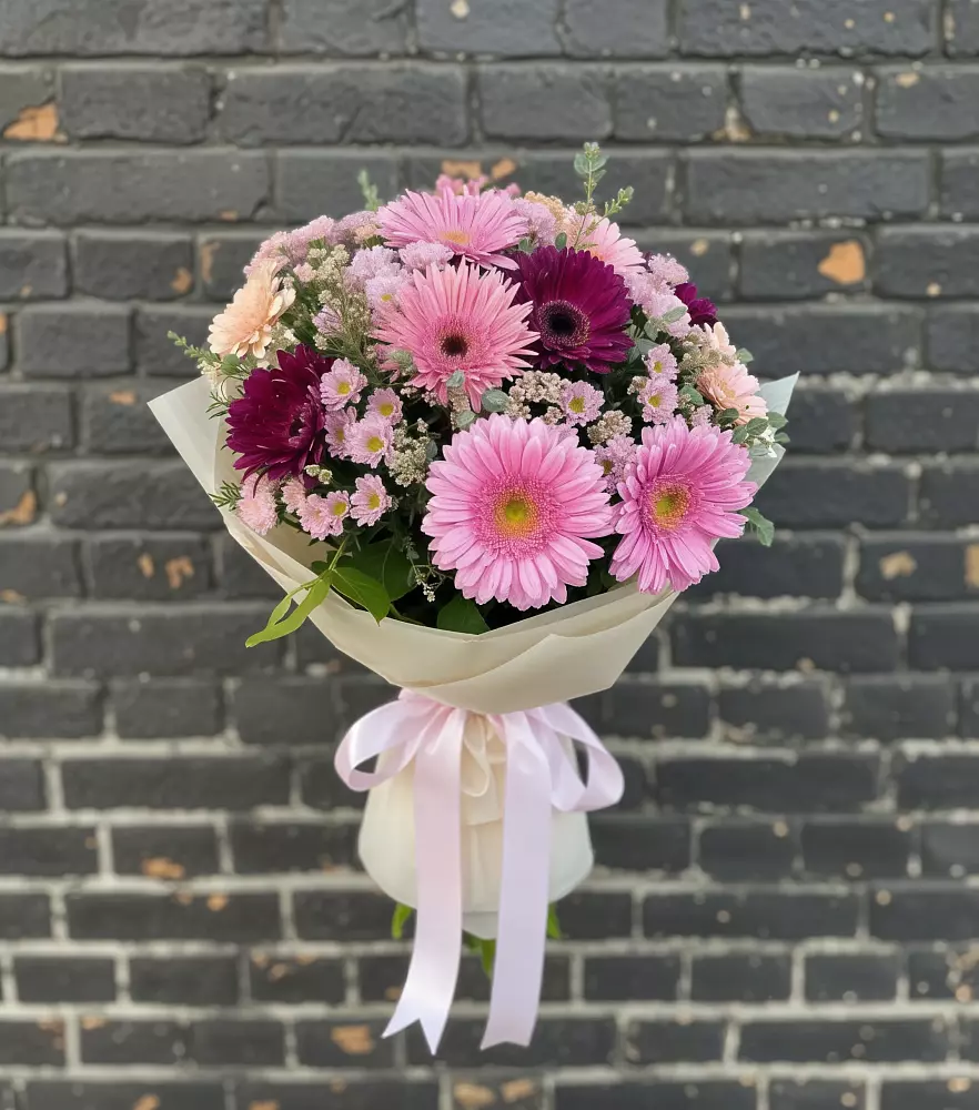 Букет цветов из: Герберы и Хризантемы в Дальнем Константиново