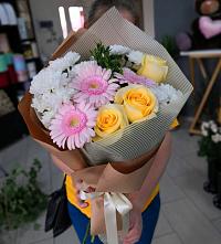 Букет цветов из:  Герберы, Розы и Хризантемы в Дальнем Константиново