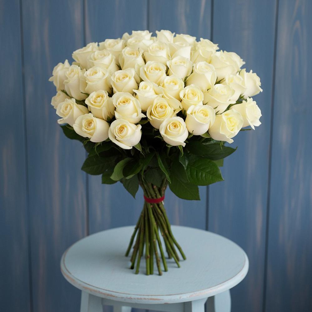 Букет 51 Белая роза Эдлесс Лав в Дальнем Константиново