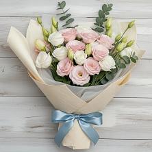 Букет цветов из:  Лизиантусы в Дальнем Константиново