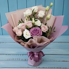 Букет цветов из:  Розы и Лизиантусы в Дальнем Константиново