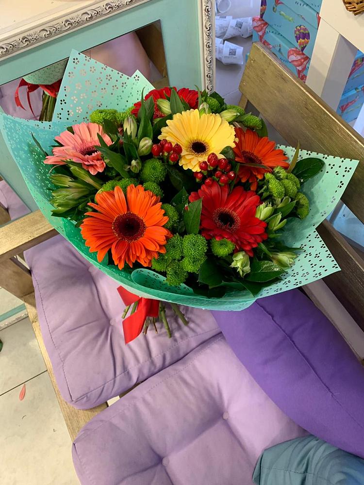 Букет цветов из: Герберы, Хризантемы и Альстромерии в Дальнем Константиново
