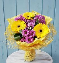 Букет цветов из:  Хризантемы и Герберы в Дальнем Константиново