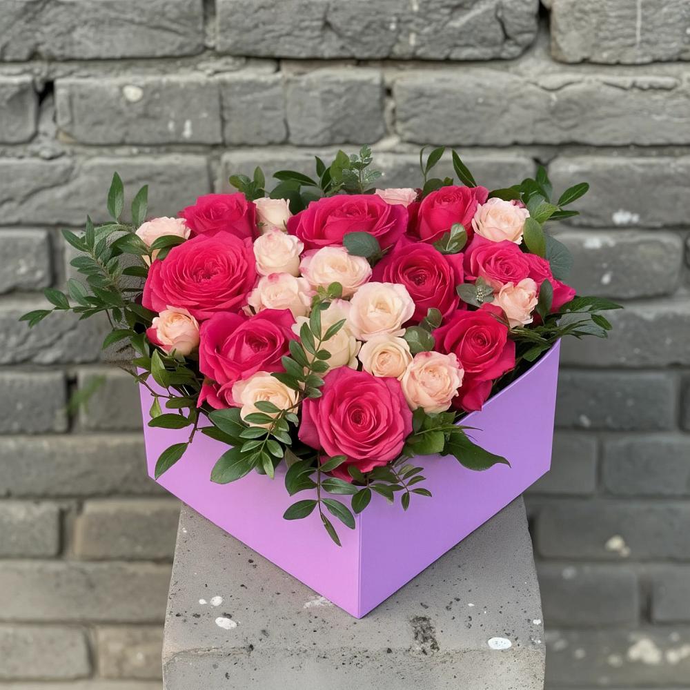 Цветочная композиция из Розы в коробке в Дальнем Константиново