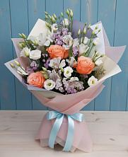 Букет цветов из:  Лизиантусы, Розы, Альстромерии и Гипсофила в Дальнем Константиново