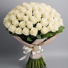 Букет 101 беля роза Белоснежка в Дальнем Константиново