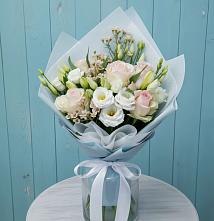Букет цветов из:  Розы и Лизиантусы в Дальнем Константиново