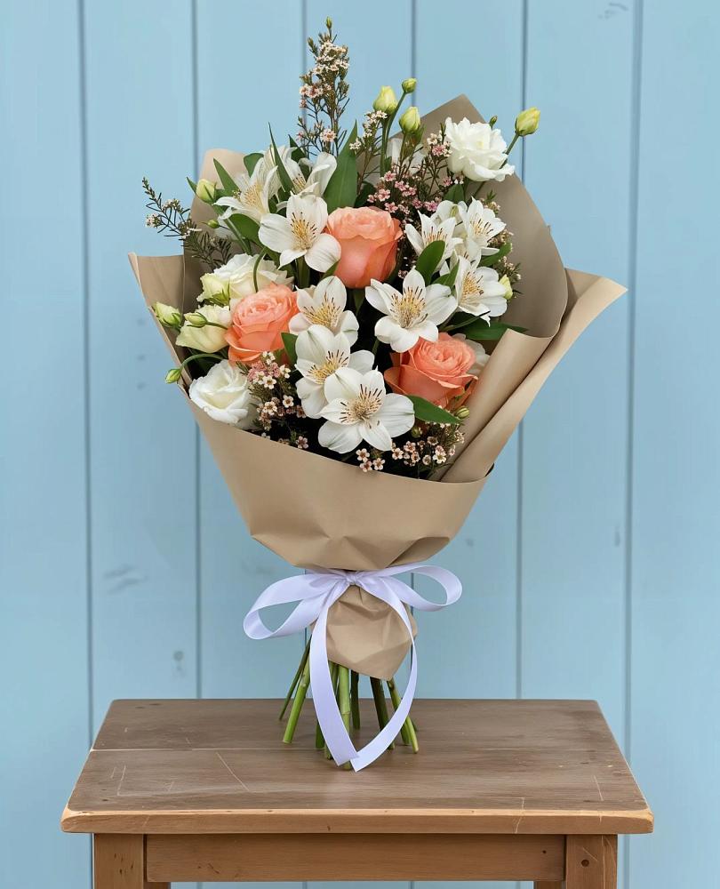 Букет цветов из: Альстромерии, Лизиантусы, Розы и Хризантемы в Дальнем Константиново